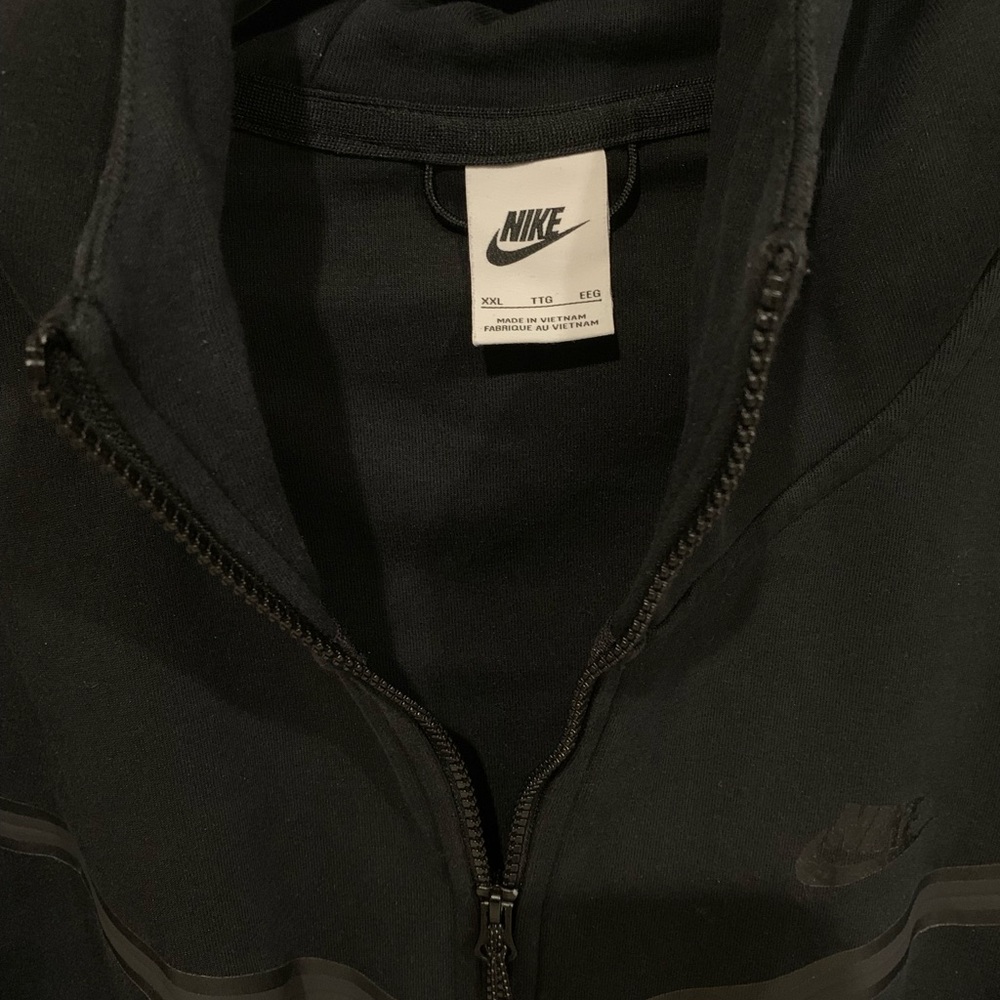 Nike Men's Tech Fleece Black Zip-Up Hoodie, XXL, CU-4489-010 - Picture 3 of 9